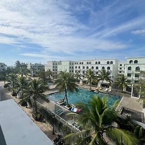 King Room Pool View